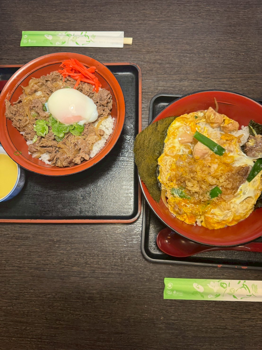 もへいじのスタミナ肉玉丼ともへ丼