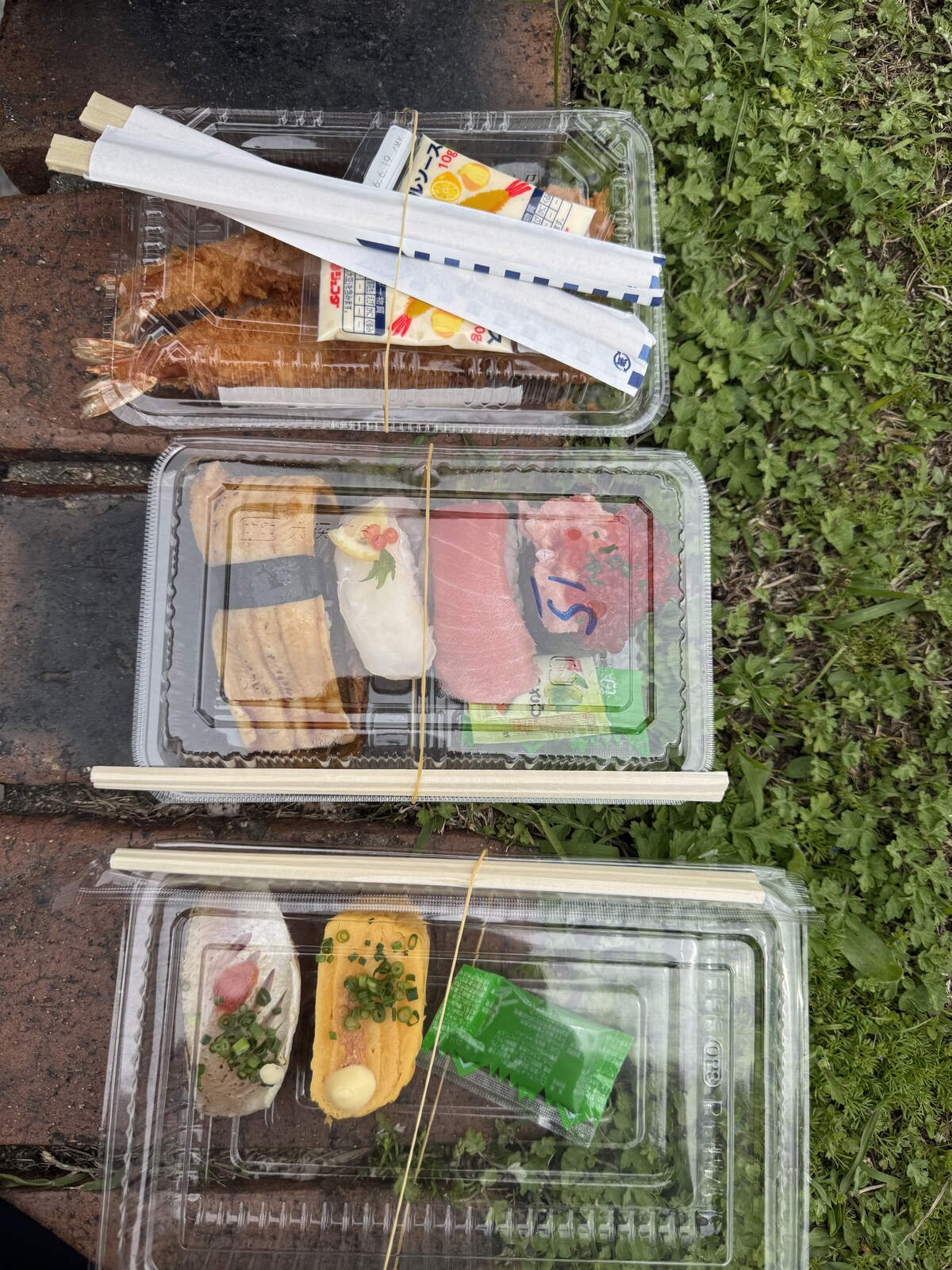 唐户市场 边走边吃寿司