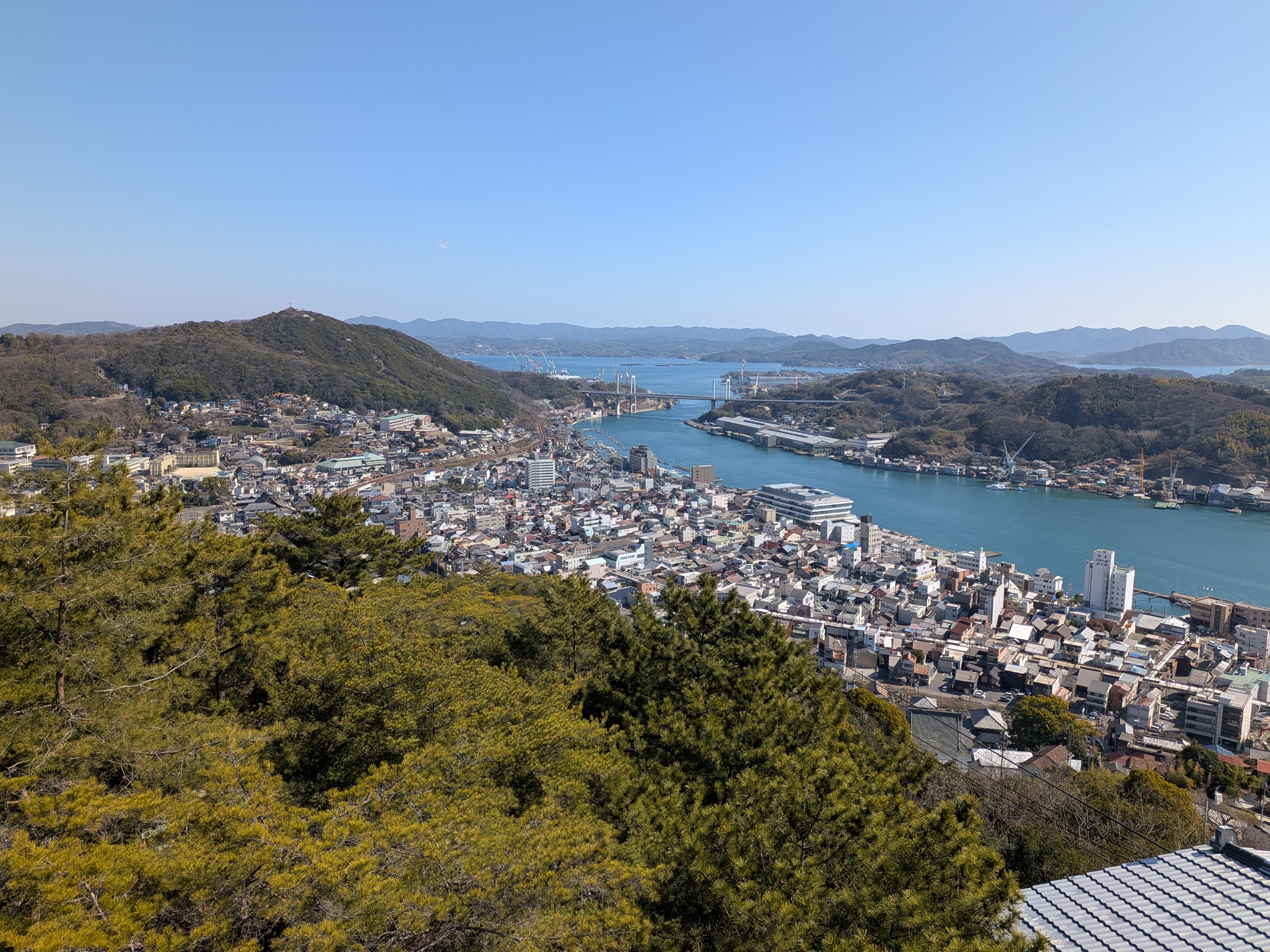 从千光寺公园俯瞰尾道水道