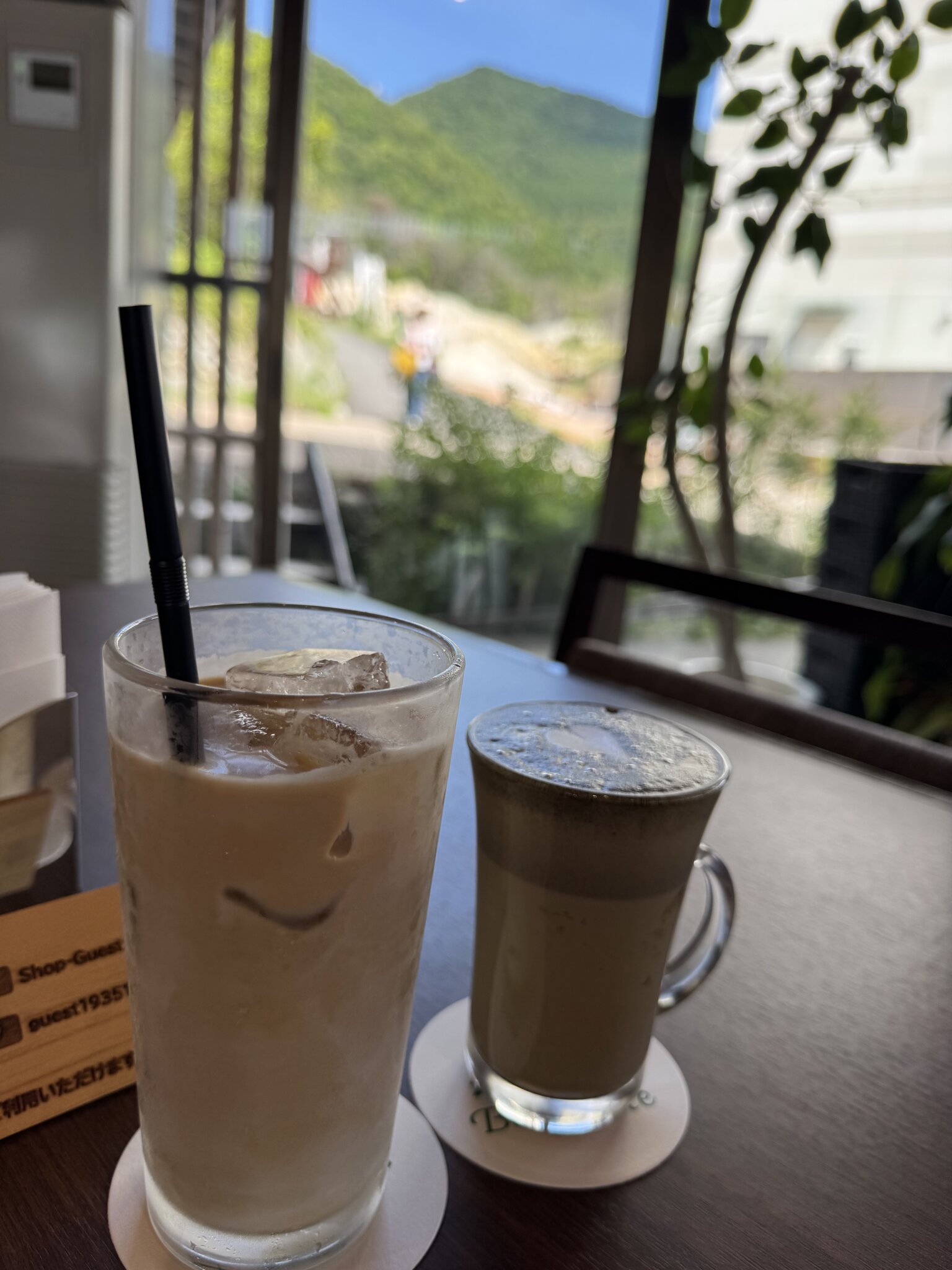 Drinks at Berghütte